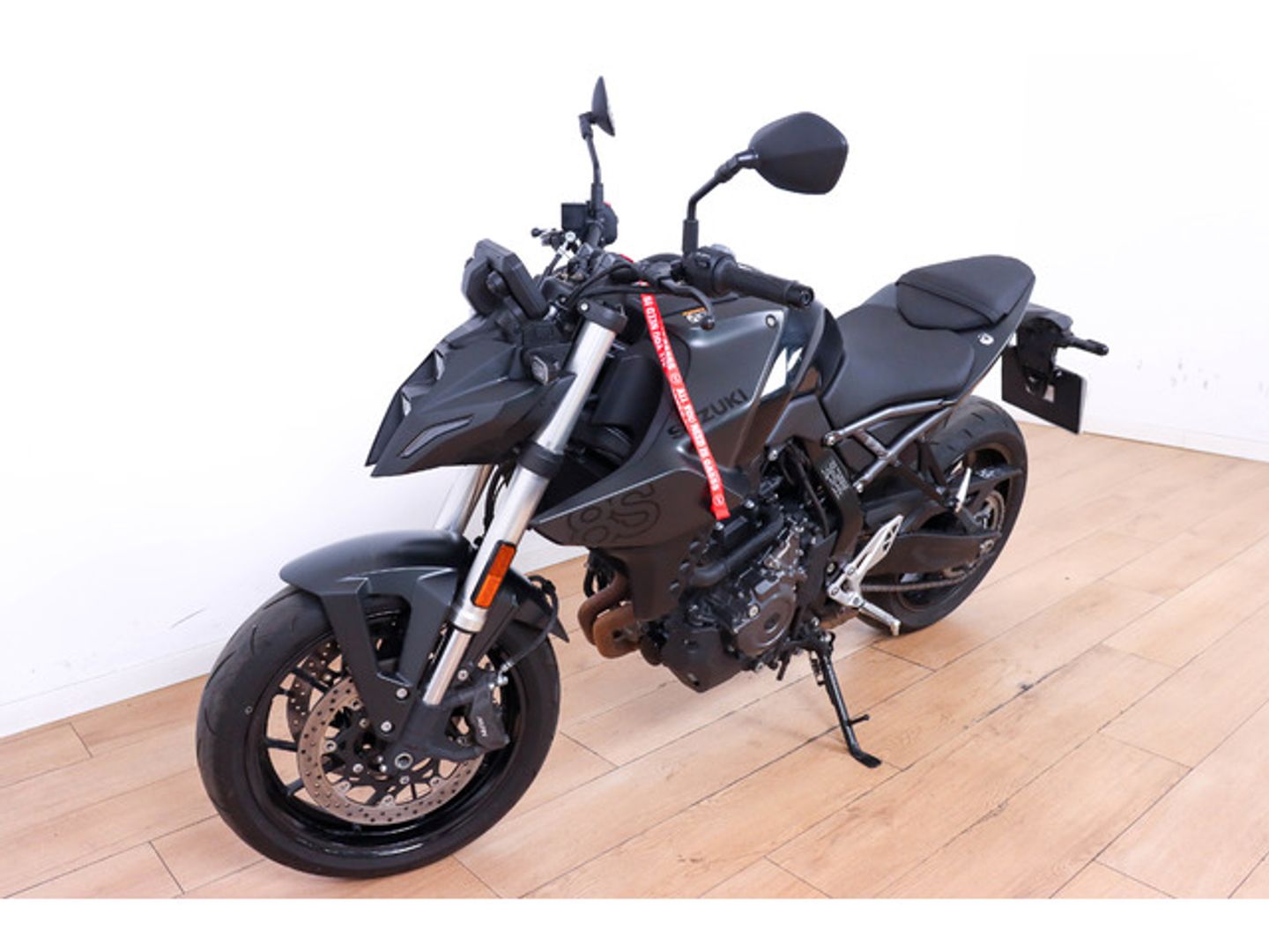 Suzuki GSX-8S