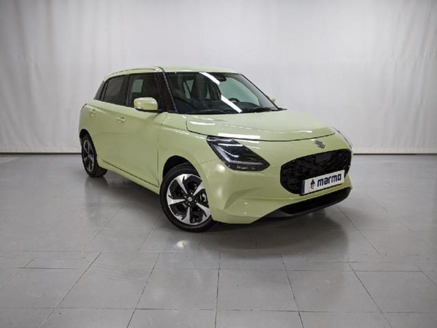 Suzuki Swift 1.2 Mild Hybrid S3 61 kW (83 CV) Amarillo Sedan