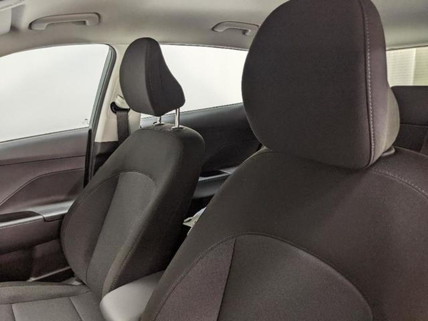 Hyundai Kona 1.6T Maxx DT 101 kW (138 CV)