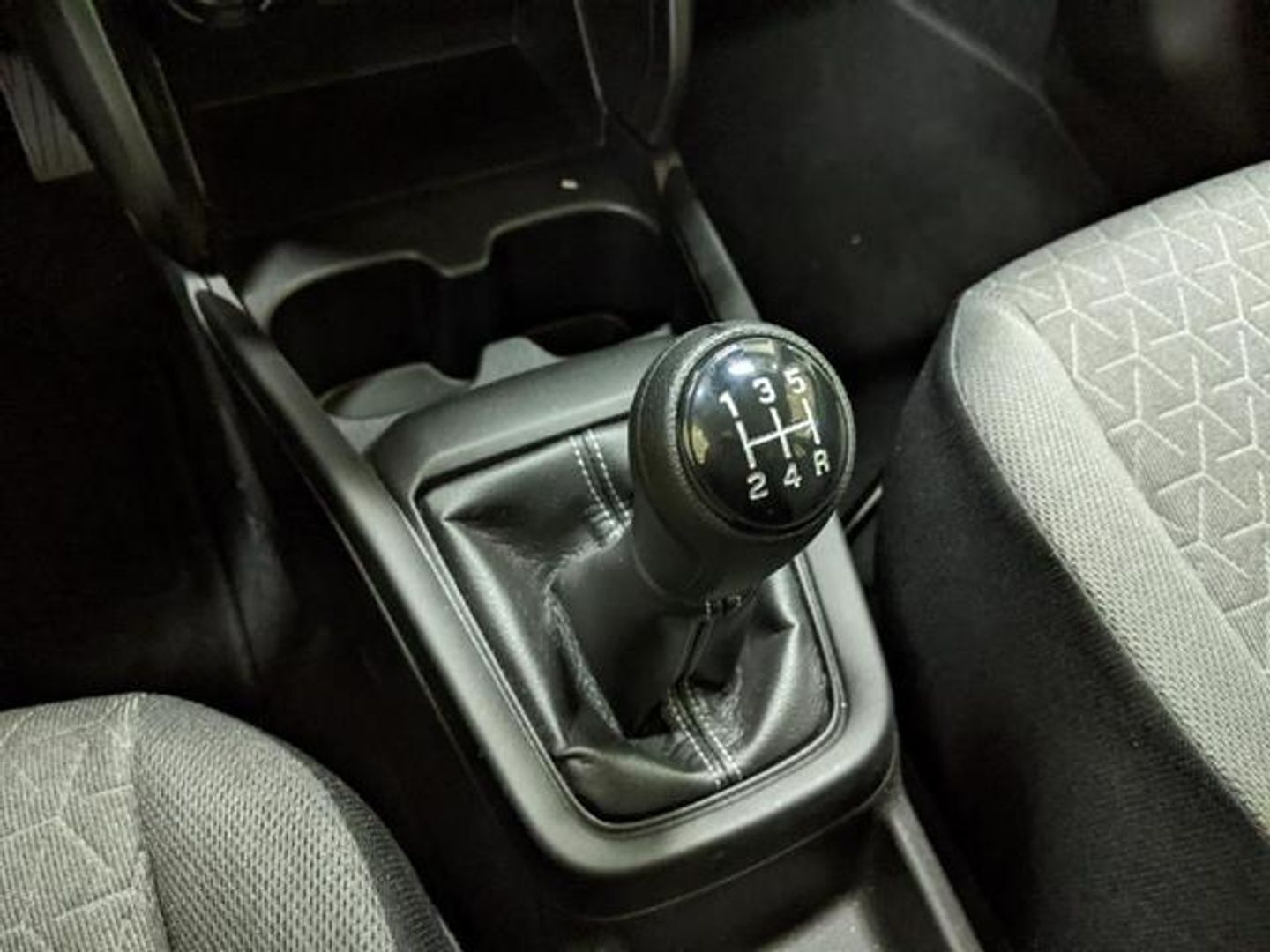 Suzuki Swift 1.2 Mild Hybrid S2 61 kW (83 CV)