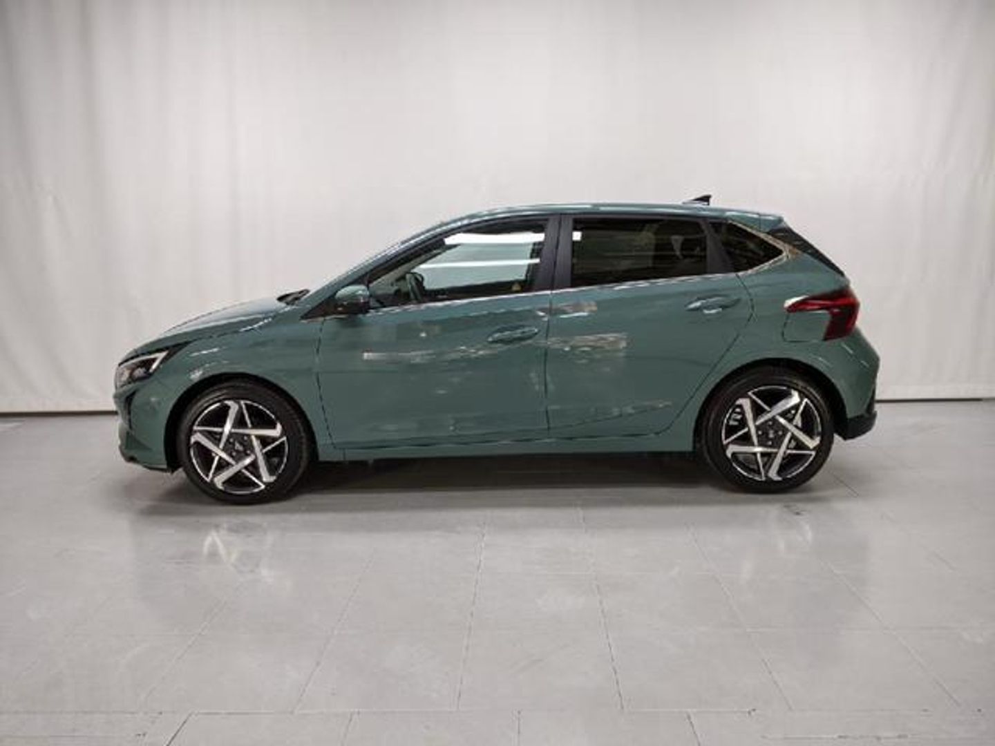 Hyundai i20 1.0 TGDI 48V Tecno 74 kW (100 CV)
