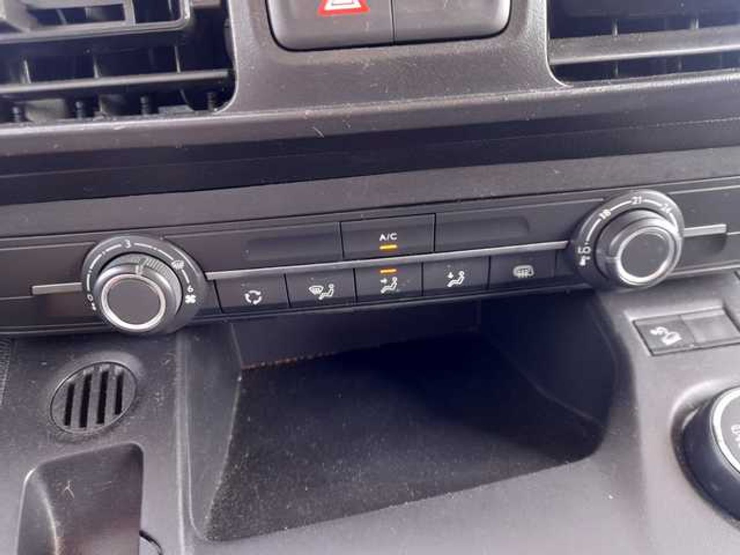 Citroen Berlingo Furgon BlueHDi 100 S&S Talla M Worker 75 kW (102 CV)