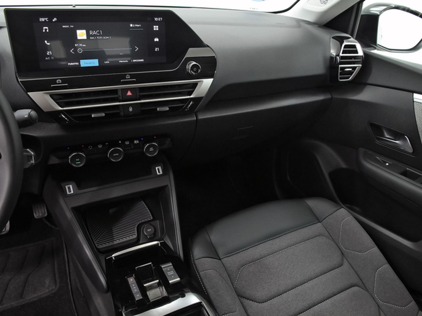 Citroen C4 Hybrid 136 Plus e-DCS6 100 kW (136 CV)