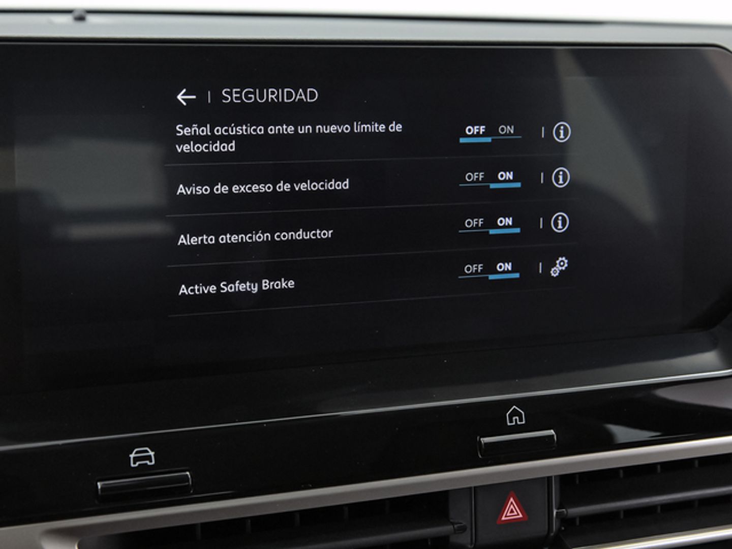 Citroen C4 Hybrid 136 Plus e-DCS6 100 kW (136 CV)
