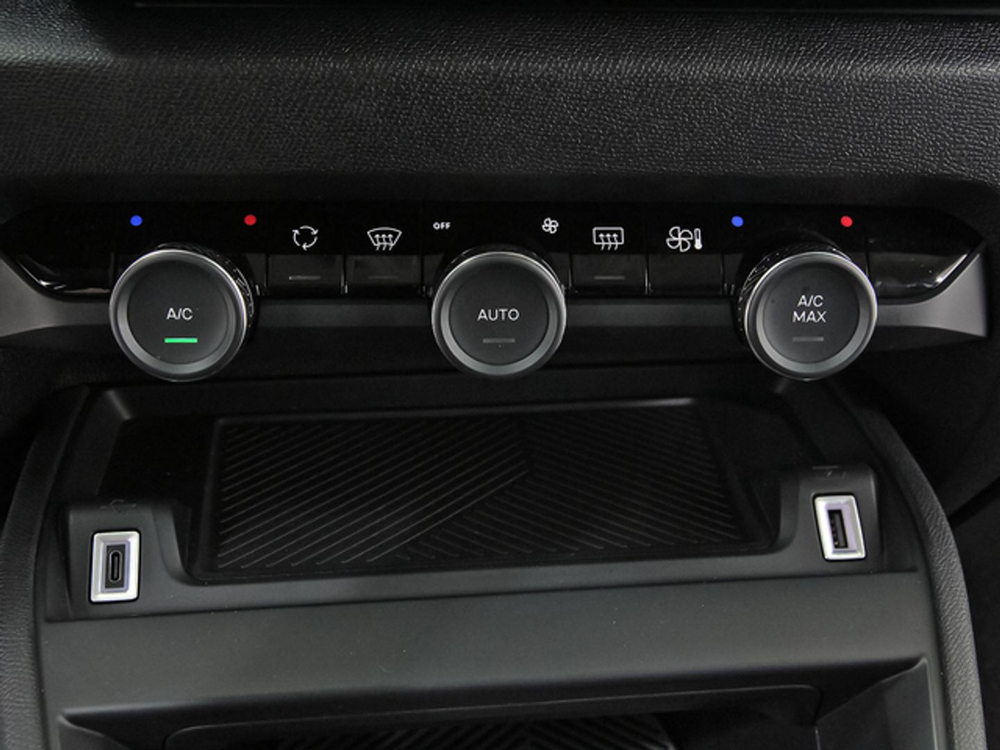 Citroen C4 Hybrid 136 Plus e-DCS6 100 kW (136 CV)