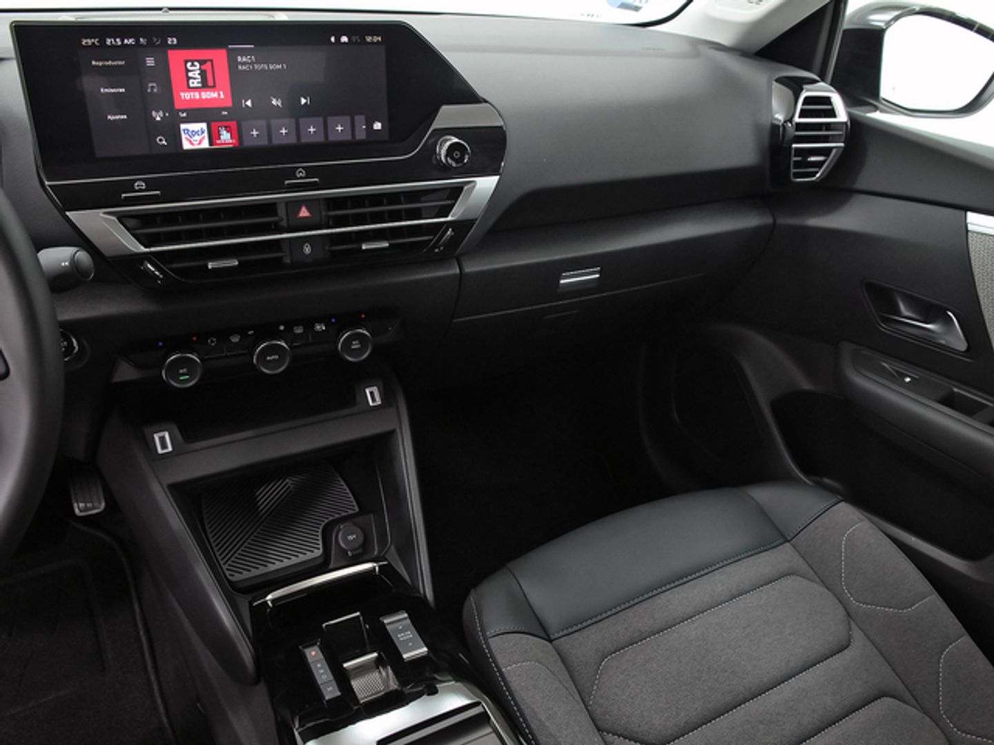 Citroen C4 X Hybrid 136 e-DCS6 Plus 100 kW (136 CV)