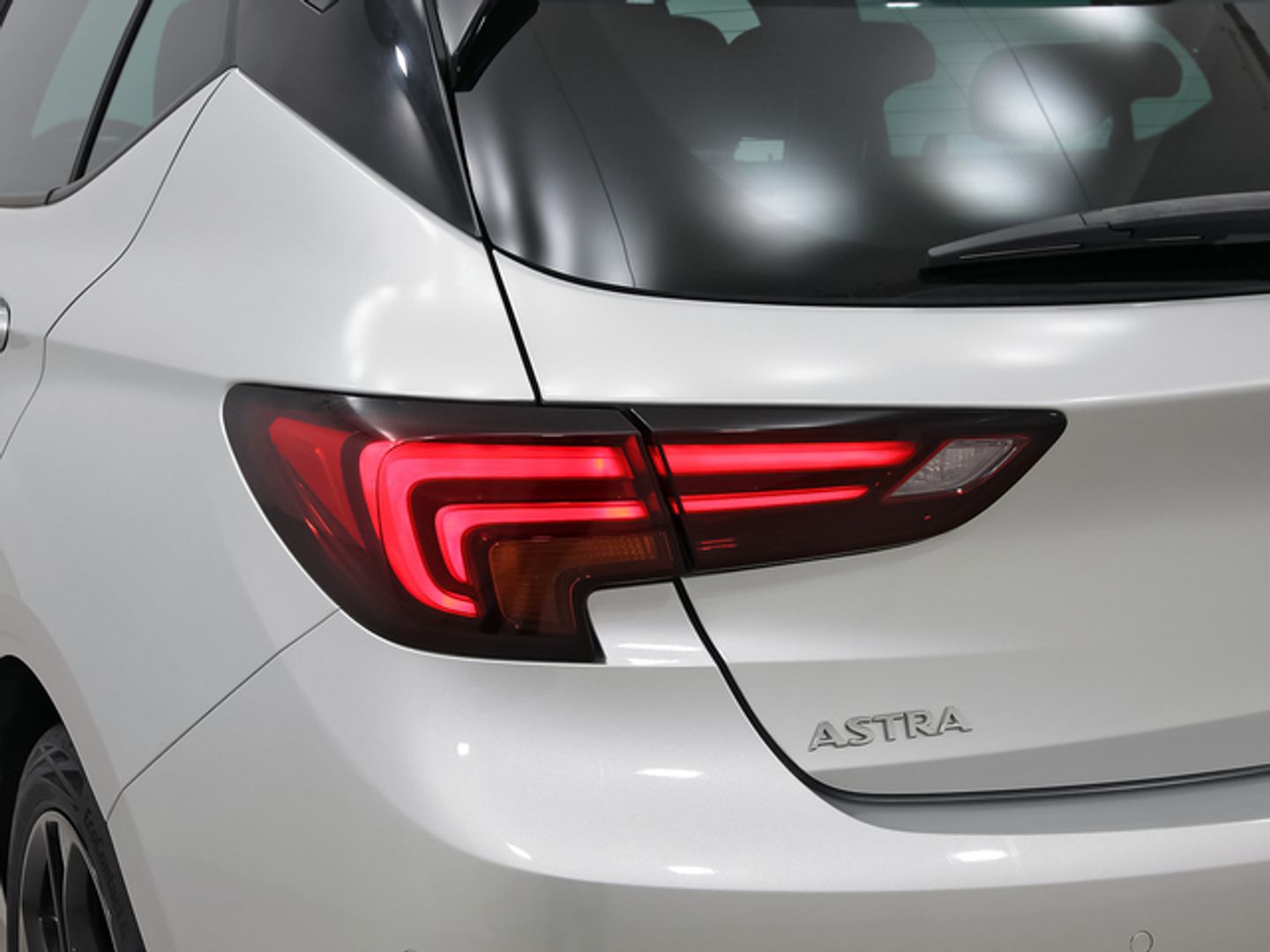Opel Astra 1.2T SHR Ultimate 107 kW (145 CV)