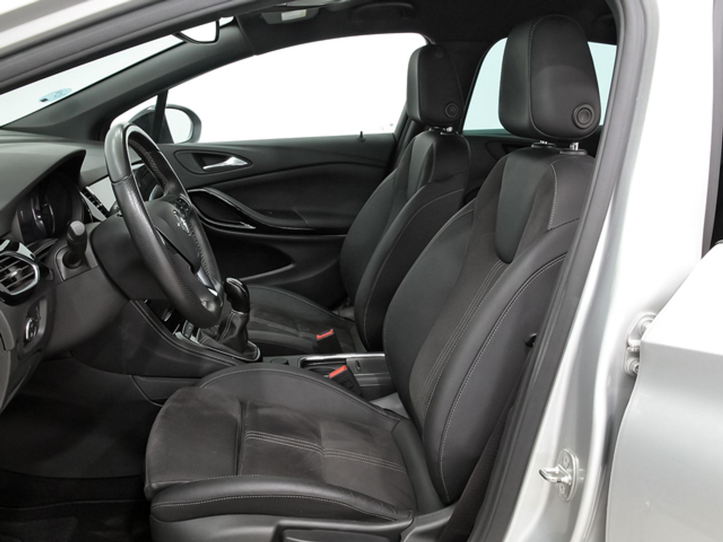 Opel Astra 1.2T SHR Ultimate 107 kW (145 CV)