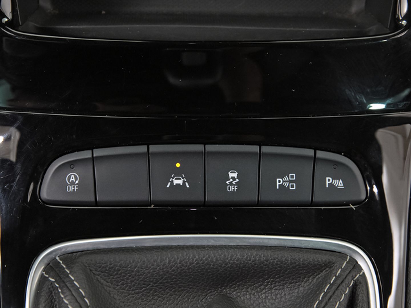 Opel Astra 1.2T SHR Ultimate 107 kW (145 CV)