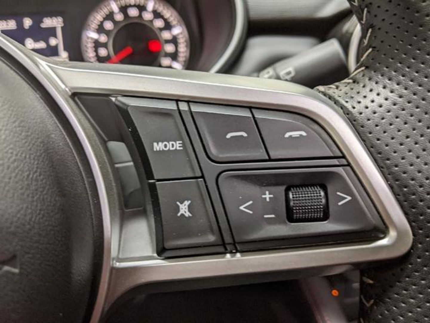 DFSK 500 1.5 T Intelligent ECO Auto 78 kW (106 CV)