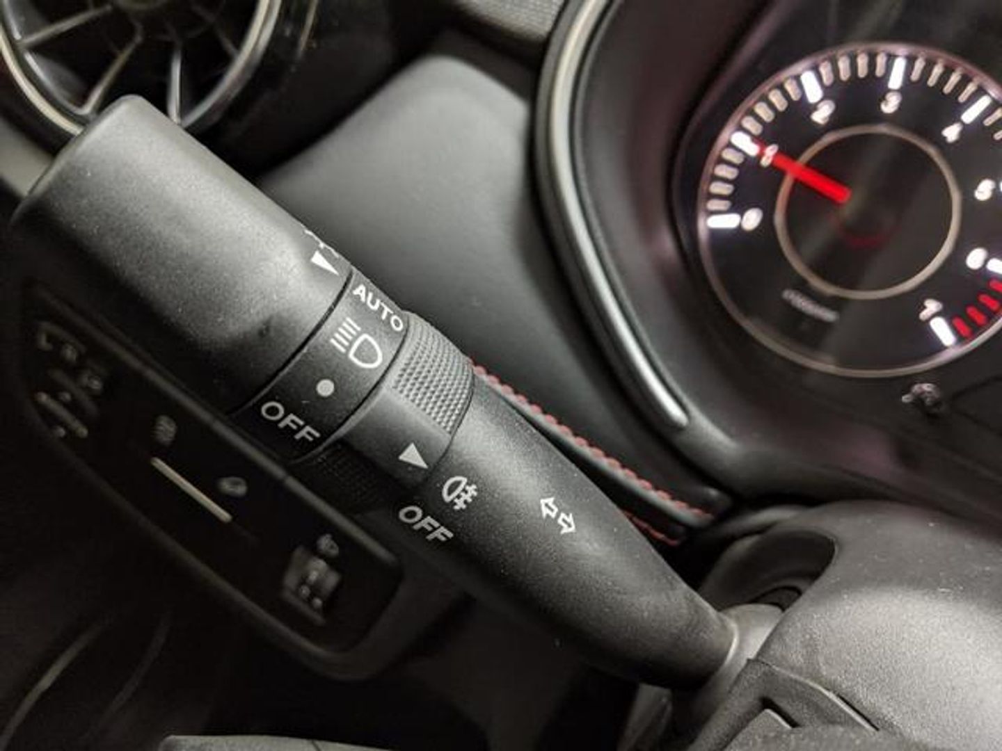 DFSK 500 1.5 T Intelligent ECO Auto 78 kW (106 CV)