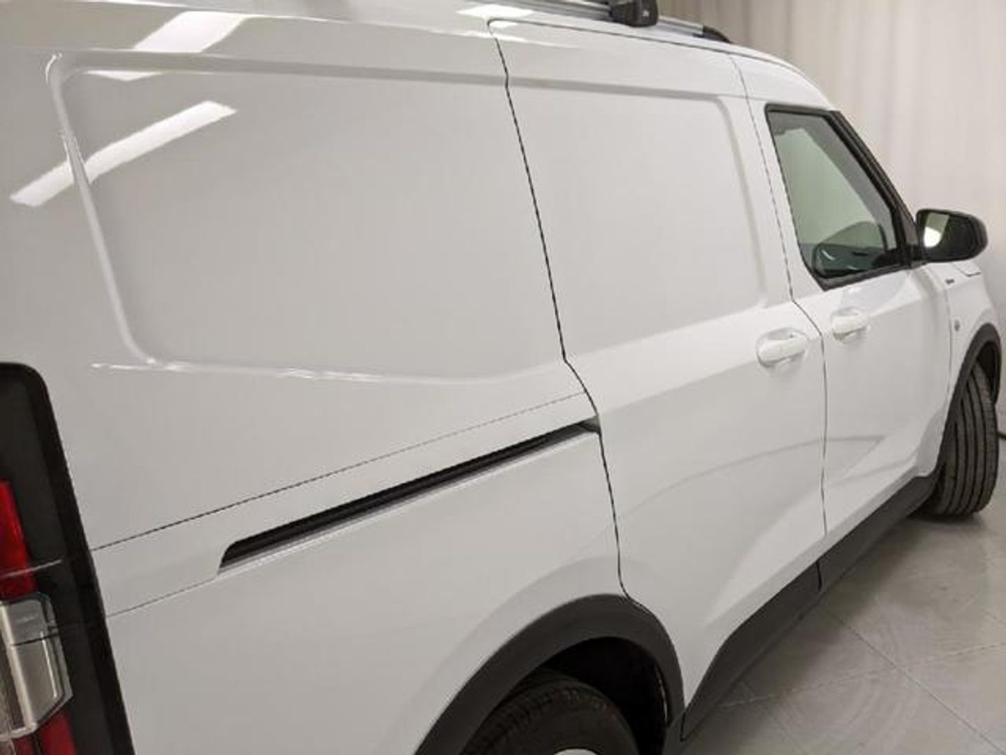 Ford Transit Courier Furgon 1.0 EcoBoost Active 93 kW (125 CV)