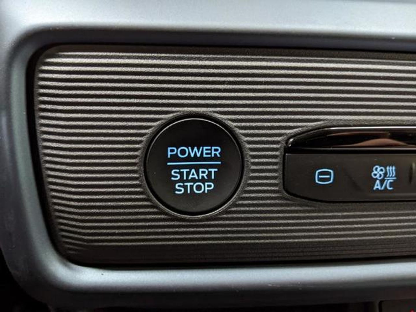 Ford Transit Courier Furgon 1.0 EcoBoost Active 93 kW (125 CV)