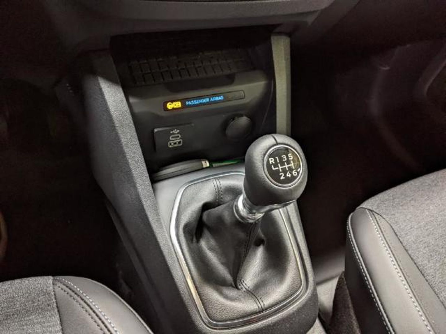 Ford Transit Courier Furgon 1.0 EcoBoost Active 93 kW (125 CV)