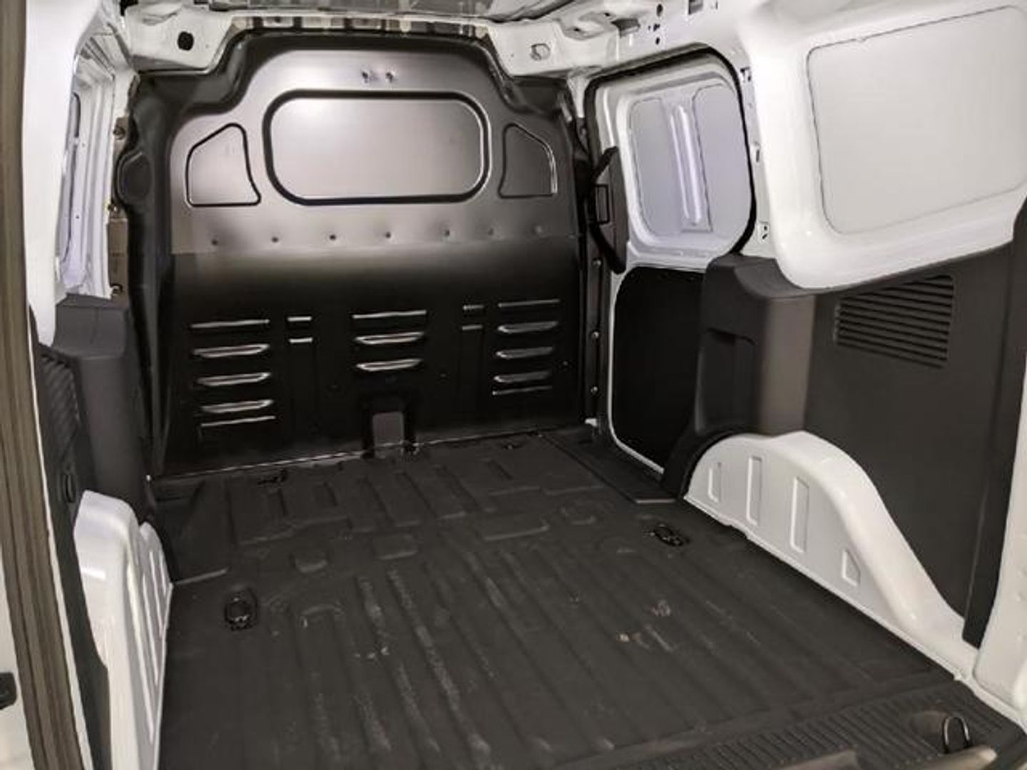Ford Transit Courier Furgon 1.0 EcoBoost Active 93 kW (125 CV)