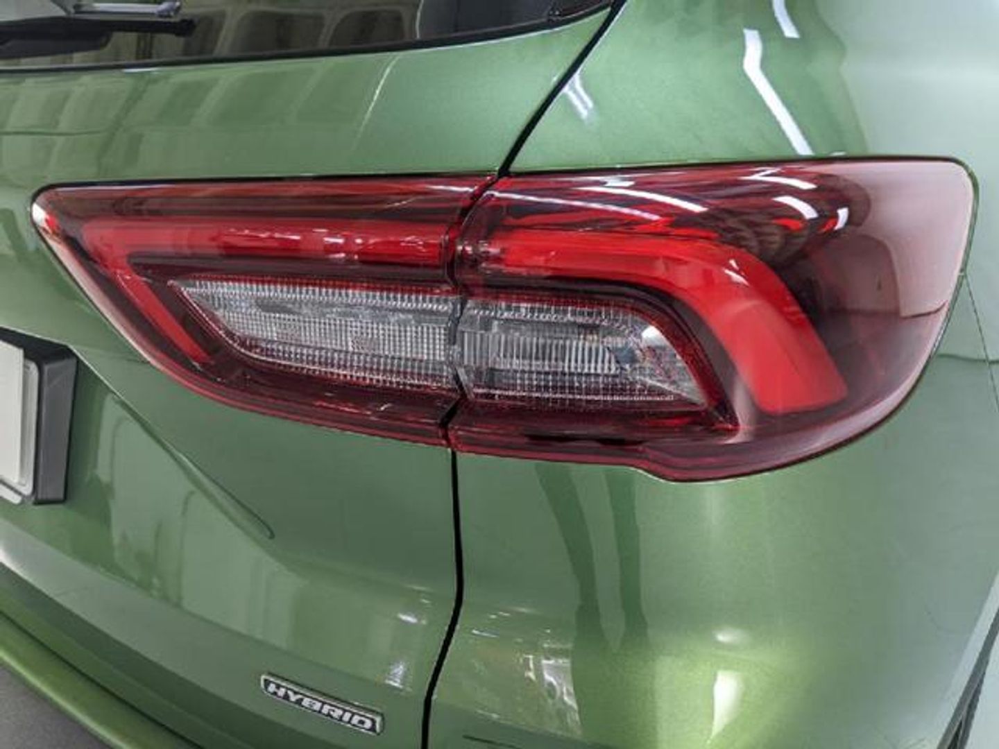 Ford Kuga 2.5 Duratec FHEV Active Auto 132 kW (180 CV)