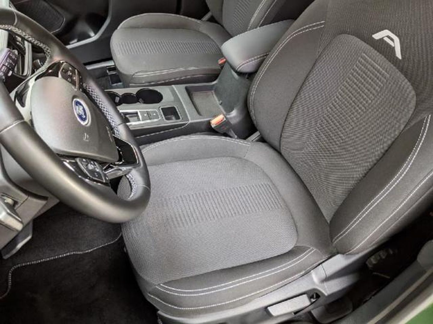 Ford Kuga 2.5 Duratec FHEV Active Auto 132 kW (180 CV)
