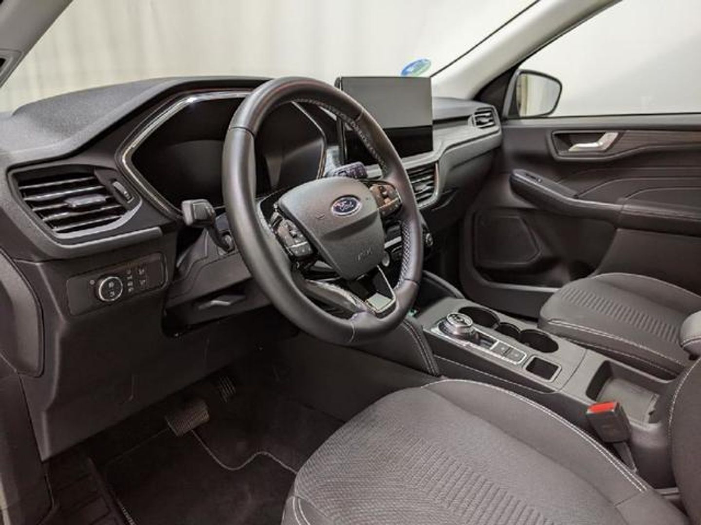 Ford Kuga 2.5 Duratec FHEV Active Auto 132 kW (180 CV)