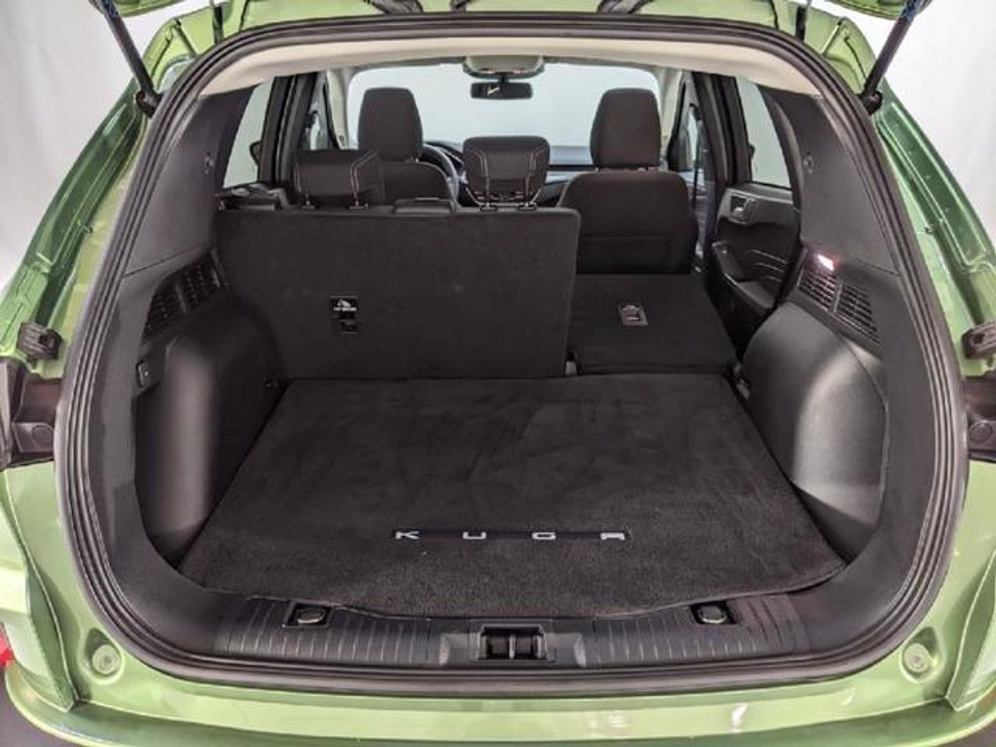 Ford Kuga 2.5 Duratec FHEV Active Auto 132 kW (180 CV)