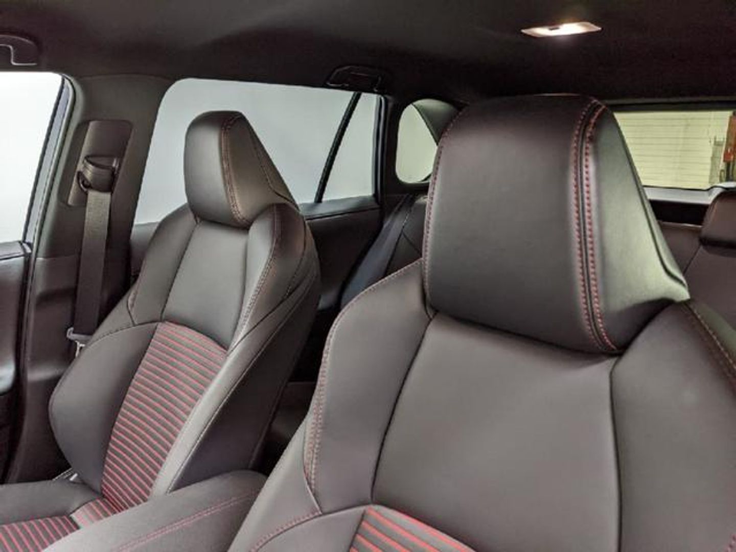 Suzuki Across 2.5 PHEV 4WD 225 kW (306 CV)