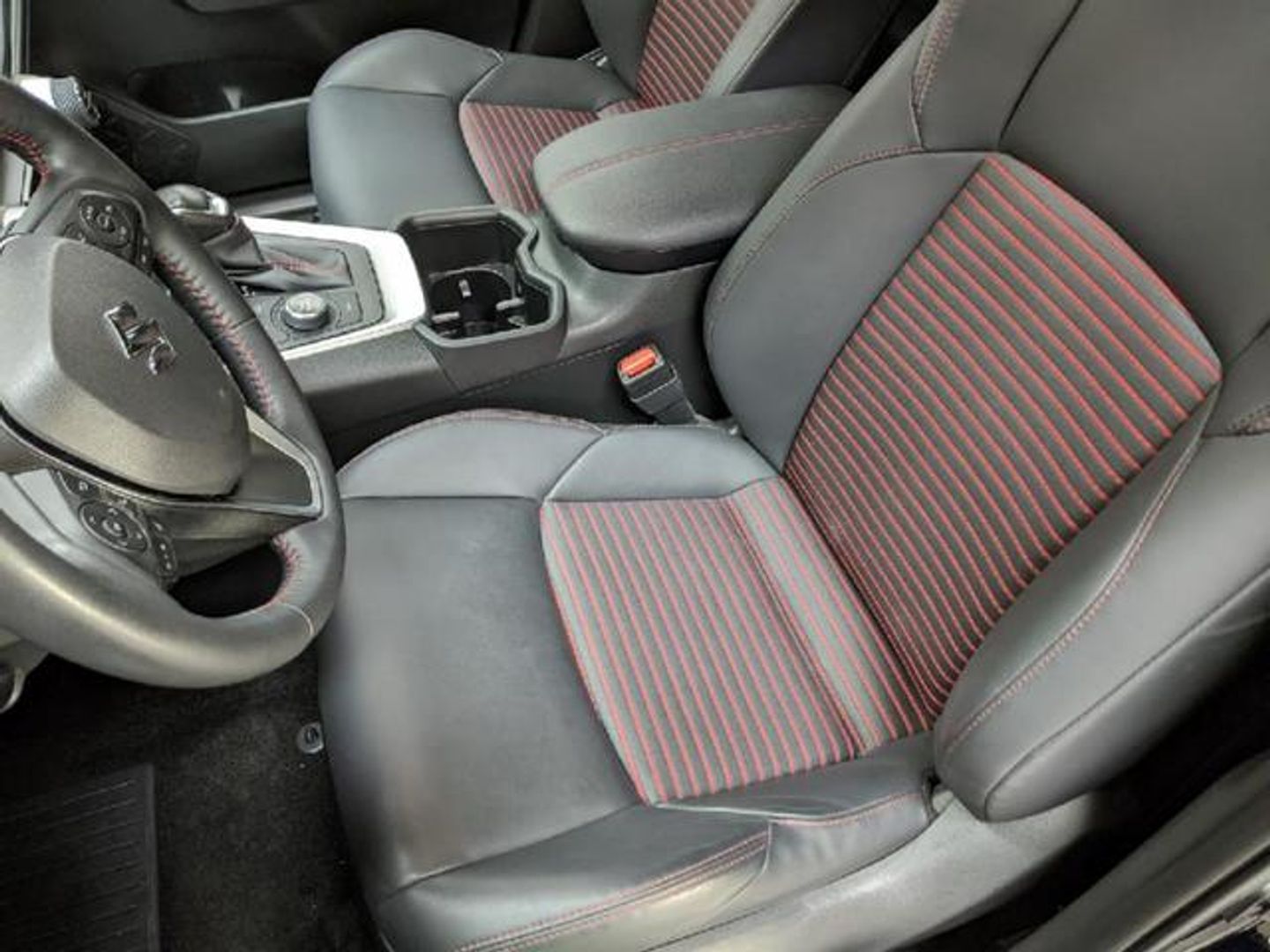 Suzuki Across 2.5 PHEV 4WD 225 kW (306 CV)
