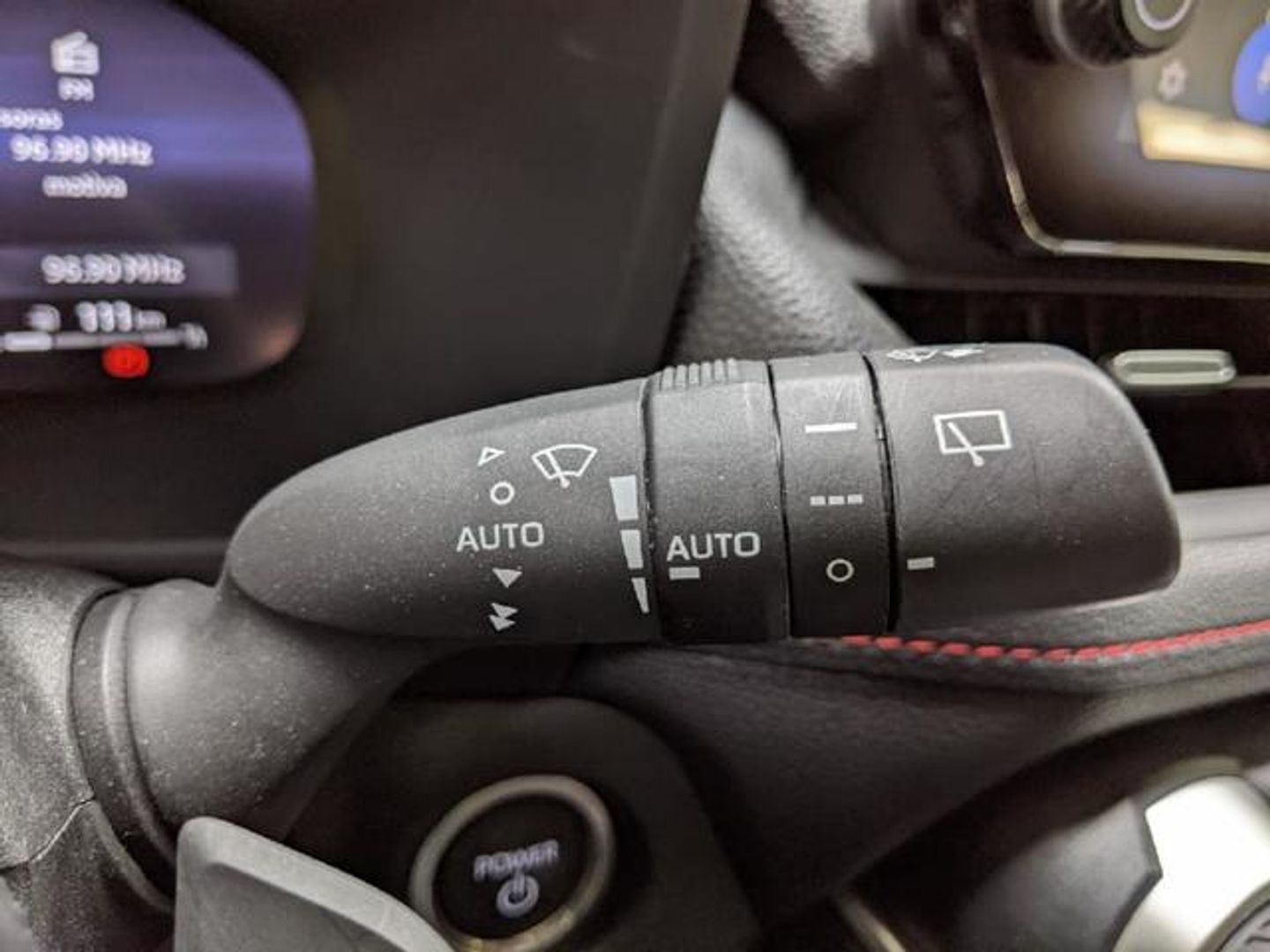 Suzuki Across 2.5 PHEV 4WD 225 kW (306 CV)