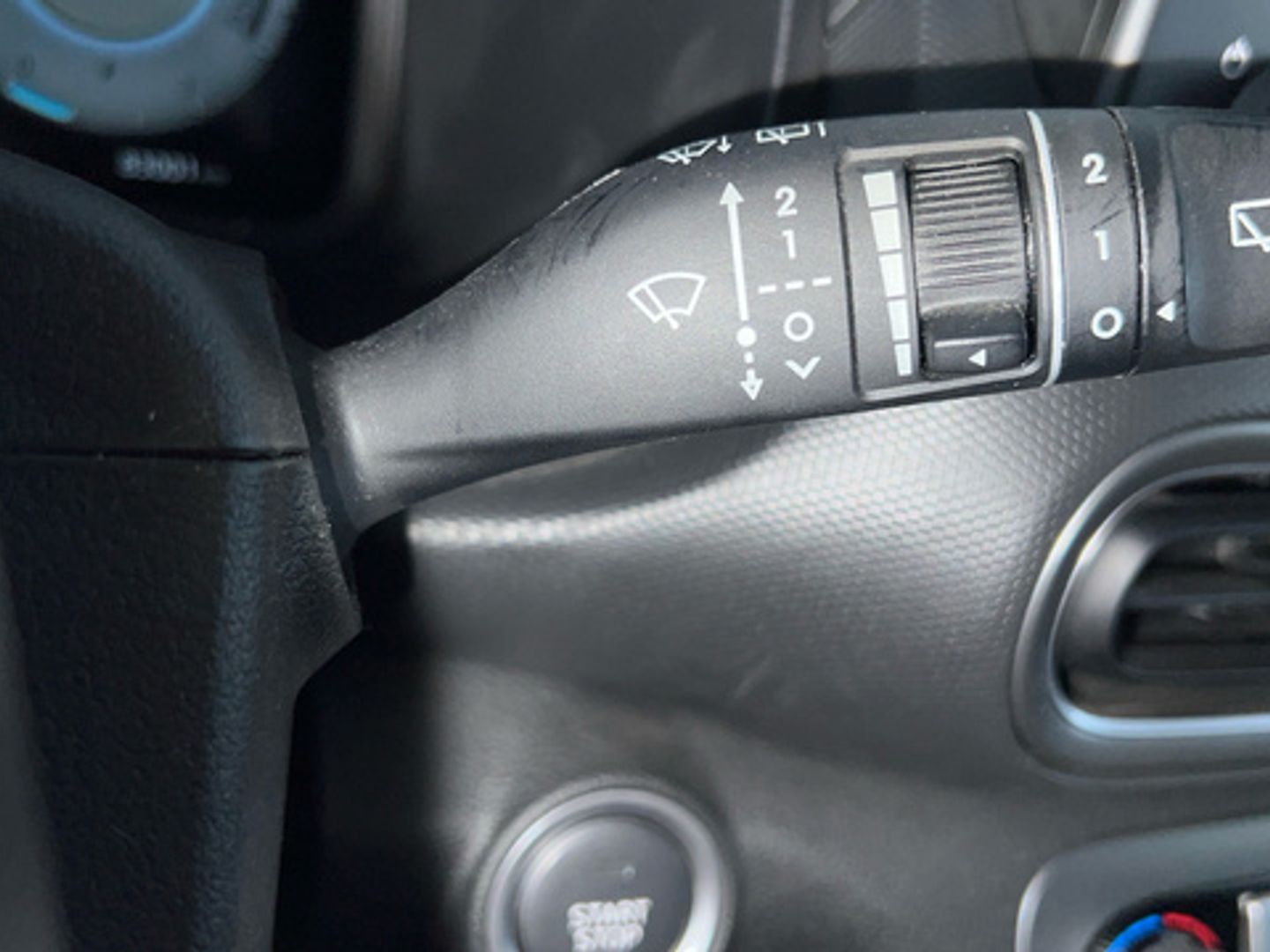 Hyundai Kona EV Maxx 150 kW (204 CV)