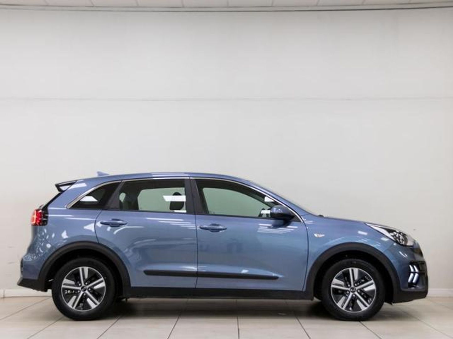 Kia Niro 1.6 GDi HEV Híbrido Drive 104 kW (141 CV)
