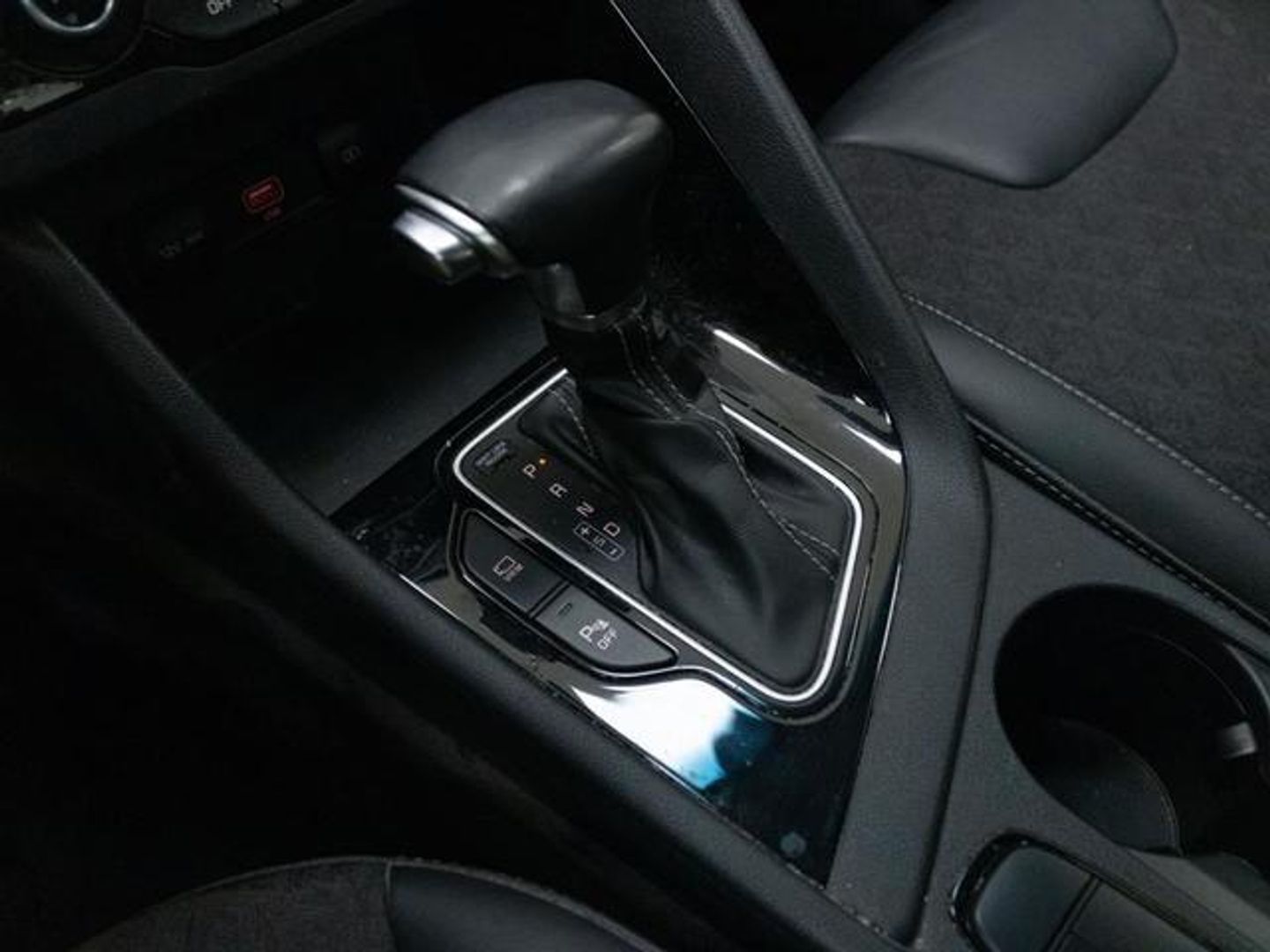 Kia Niro 1.6 GDi HEV Híbrido Drive 104 kW (141 CV)