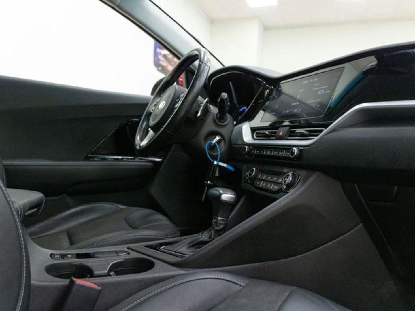 Kia Niro 1.6 GDi HEV Híbrido Drive 104 kW (141 CV)
