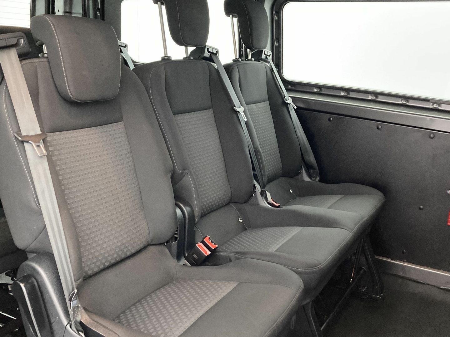 Ford Transit Custom Kombi 2.0 TDCI 320 L1 Trend 96 kW (130 CV)