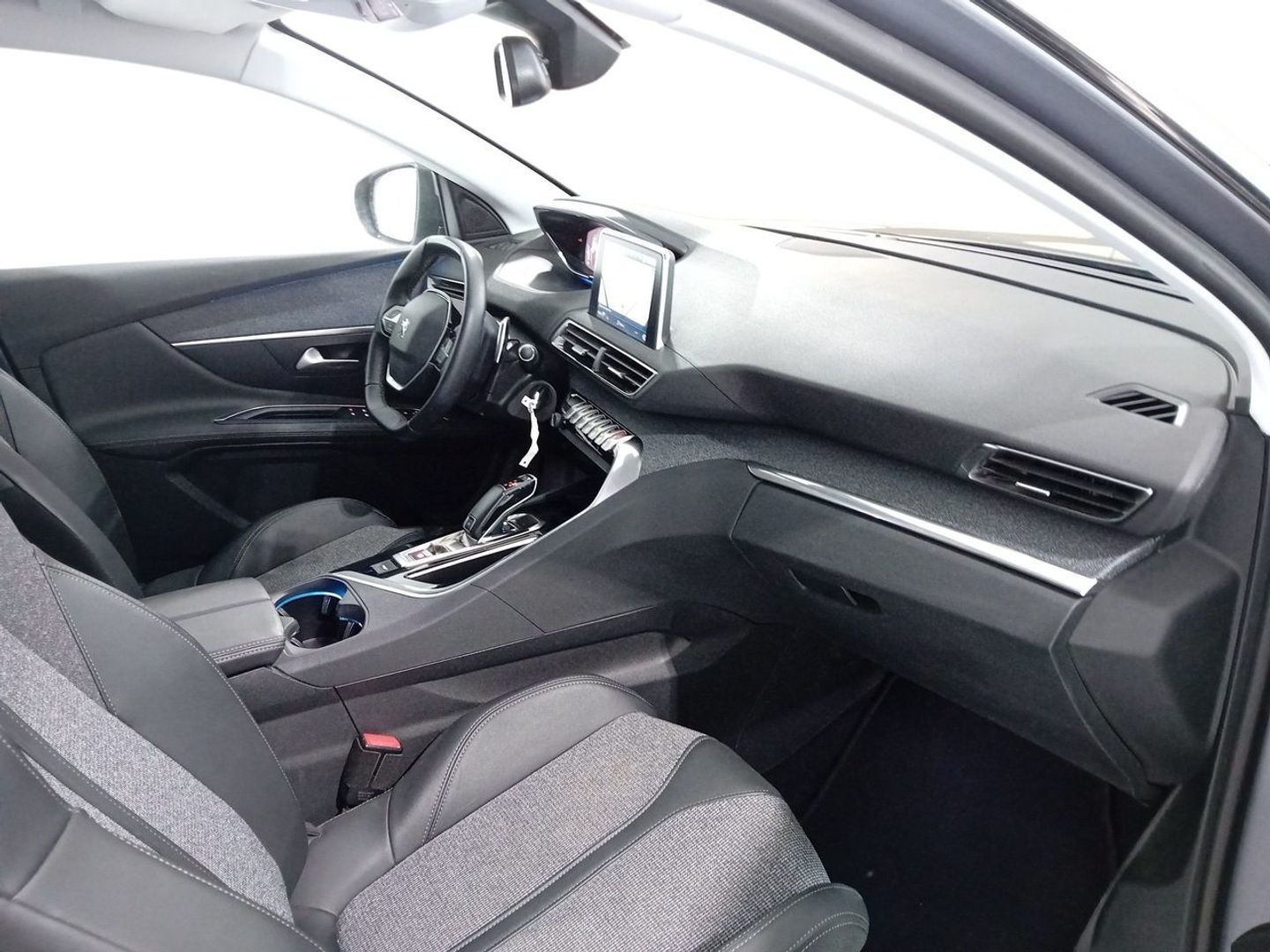 Peugeot 3008 BlueHDI 130 S&S Allure EAT8 96 kW (130 CV)