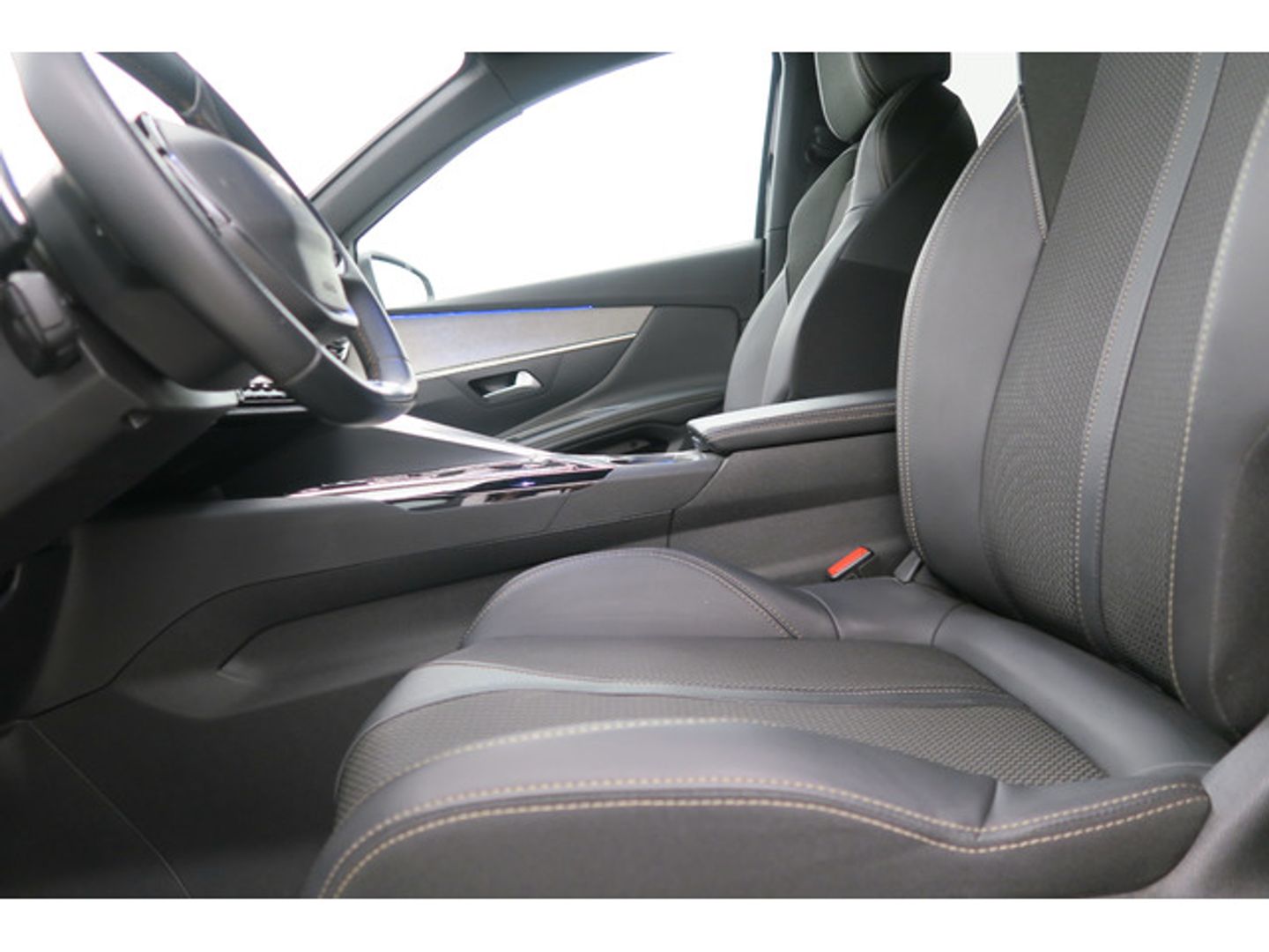Peugeot 3008 PureTech 130 S&S GT EAT8 96 kW (130 CV)