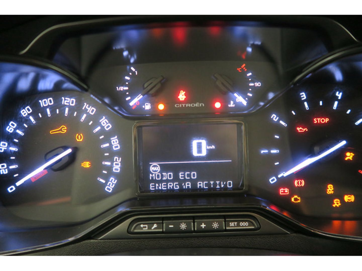 Citroen C3 PureTech 82 C-Series 61 kW (83 CV)
