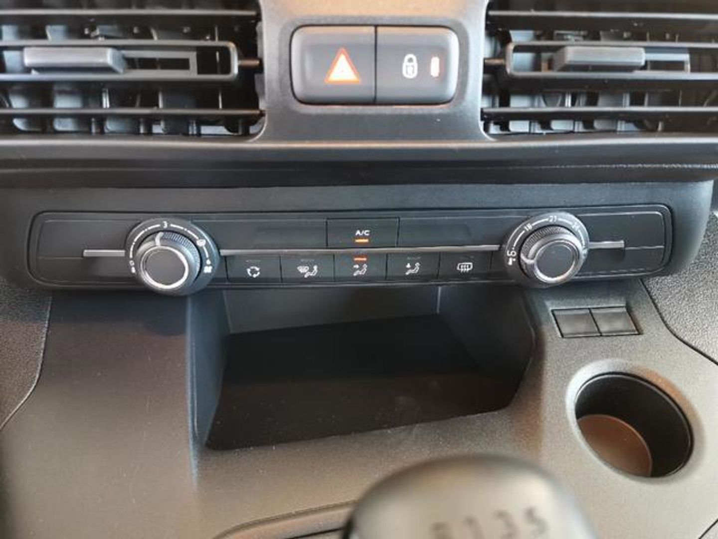 Citroen Berlingo BlueHDi 100 S&S Talla M Live Pack Business 75 kW (102 CV)