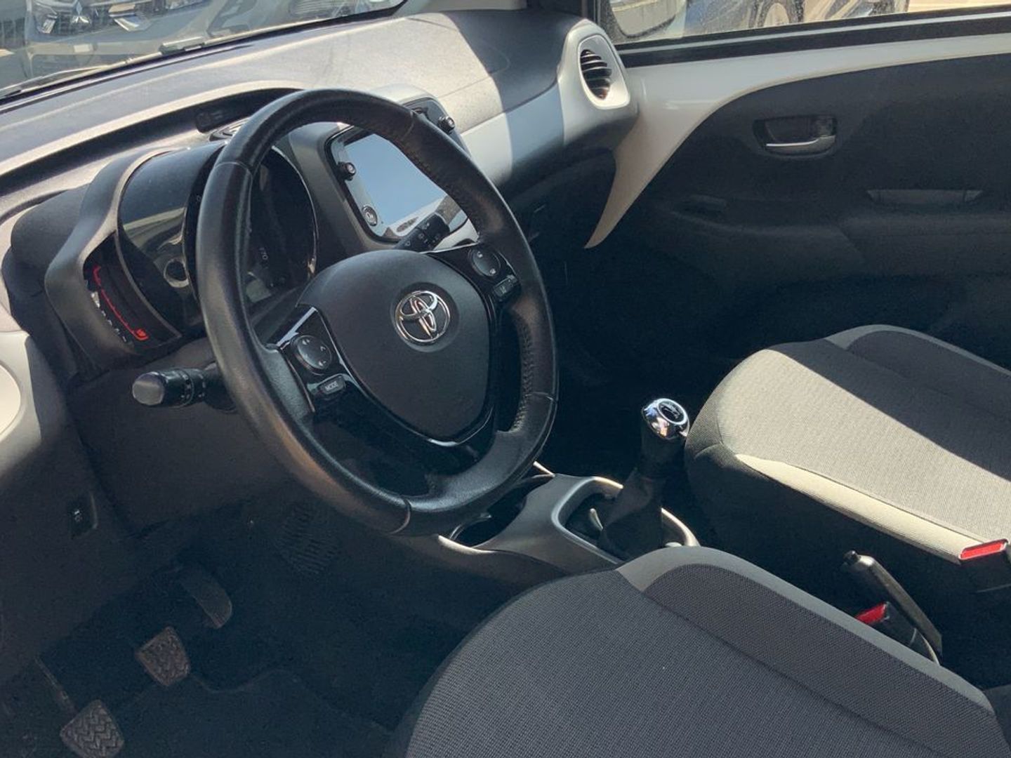 Toyota Aygo 70 x-sport 53 kW (72 CV)