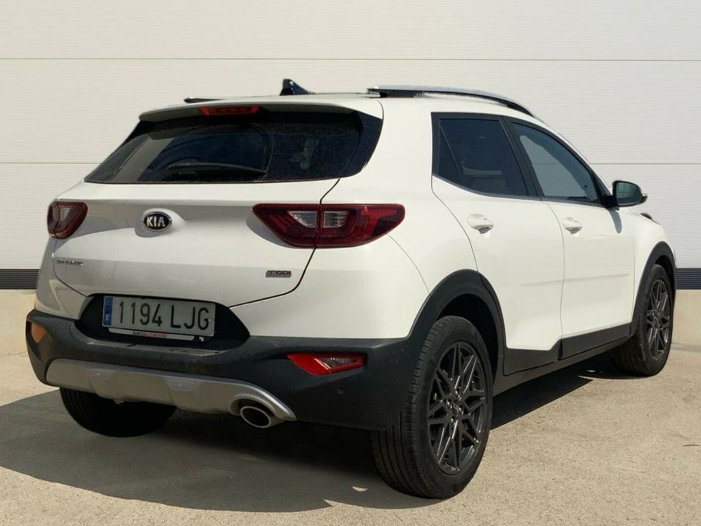 Kia Stonic 1.0 T-GDi Black Edition DCT 88 kW (120 CV)