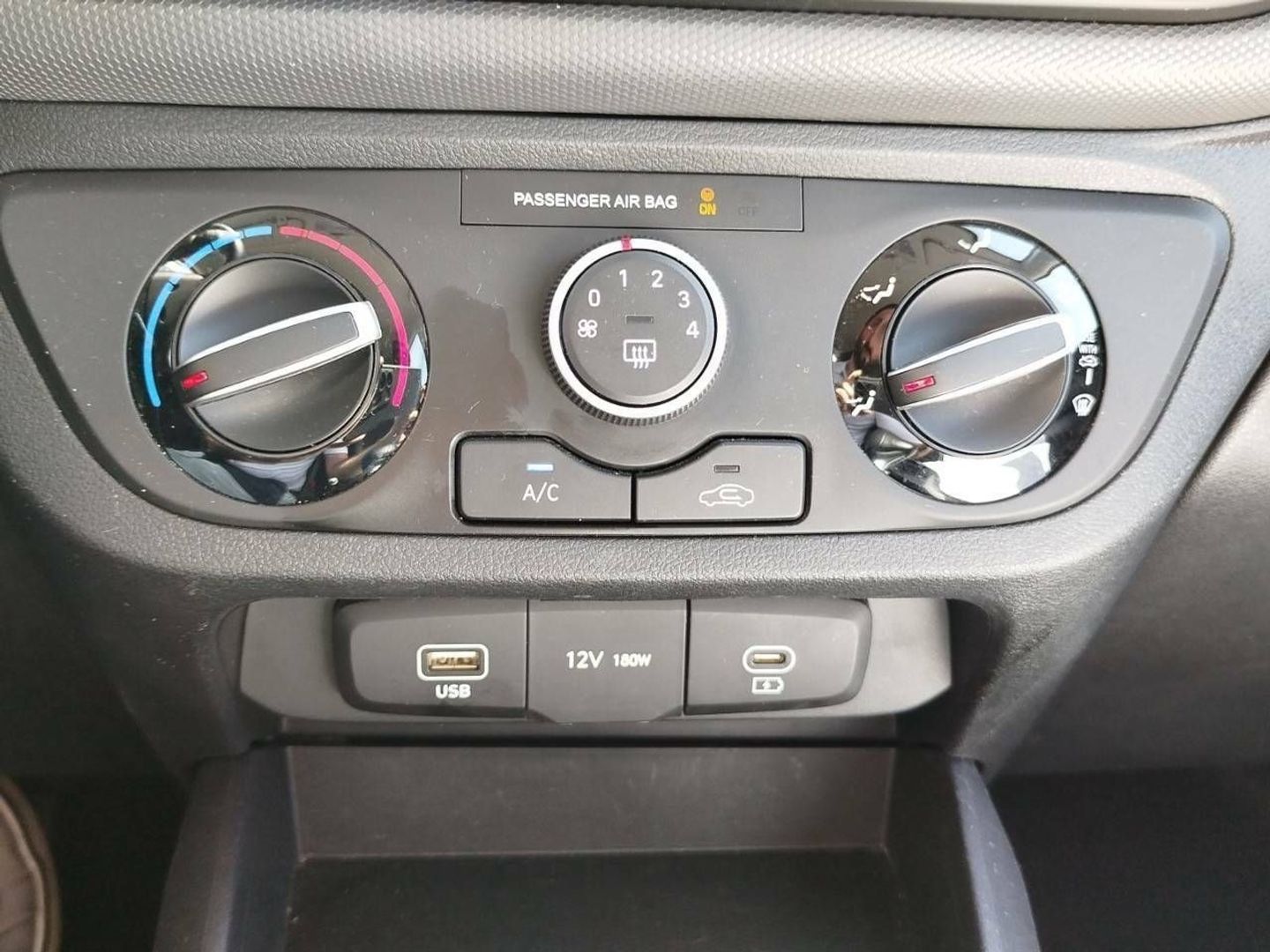 Hyundai i10 1.0 Klass 49 kW (67 CV)