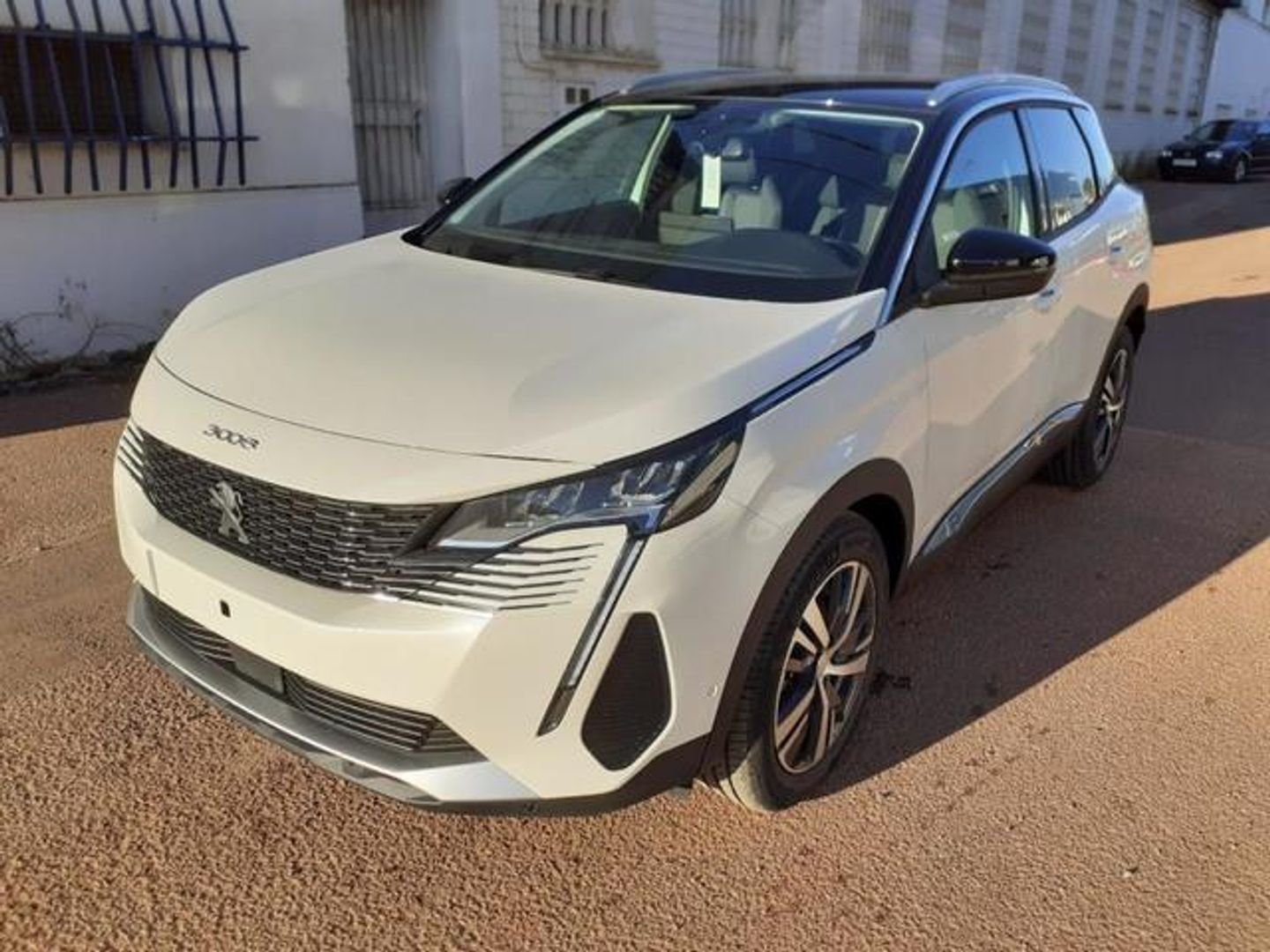 Peugeot 3008 BlueHDi 130 S&S Allure Pack 96 kW (130 CV) Blanco All Terrain / Pick-up