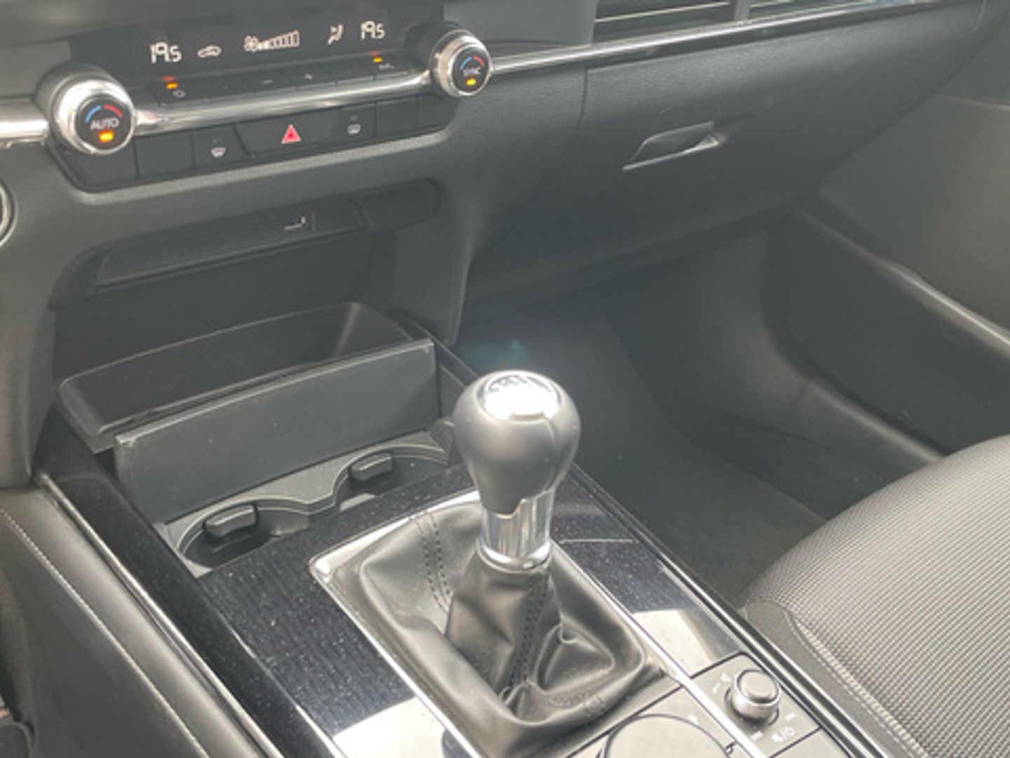 Mazda CX-30 2.0 e-Skyactiv-X Zenith 137 kW (186 CV)