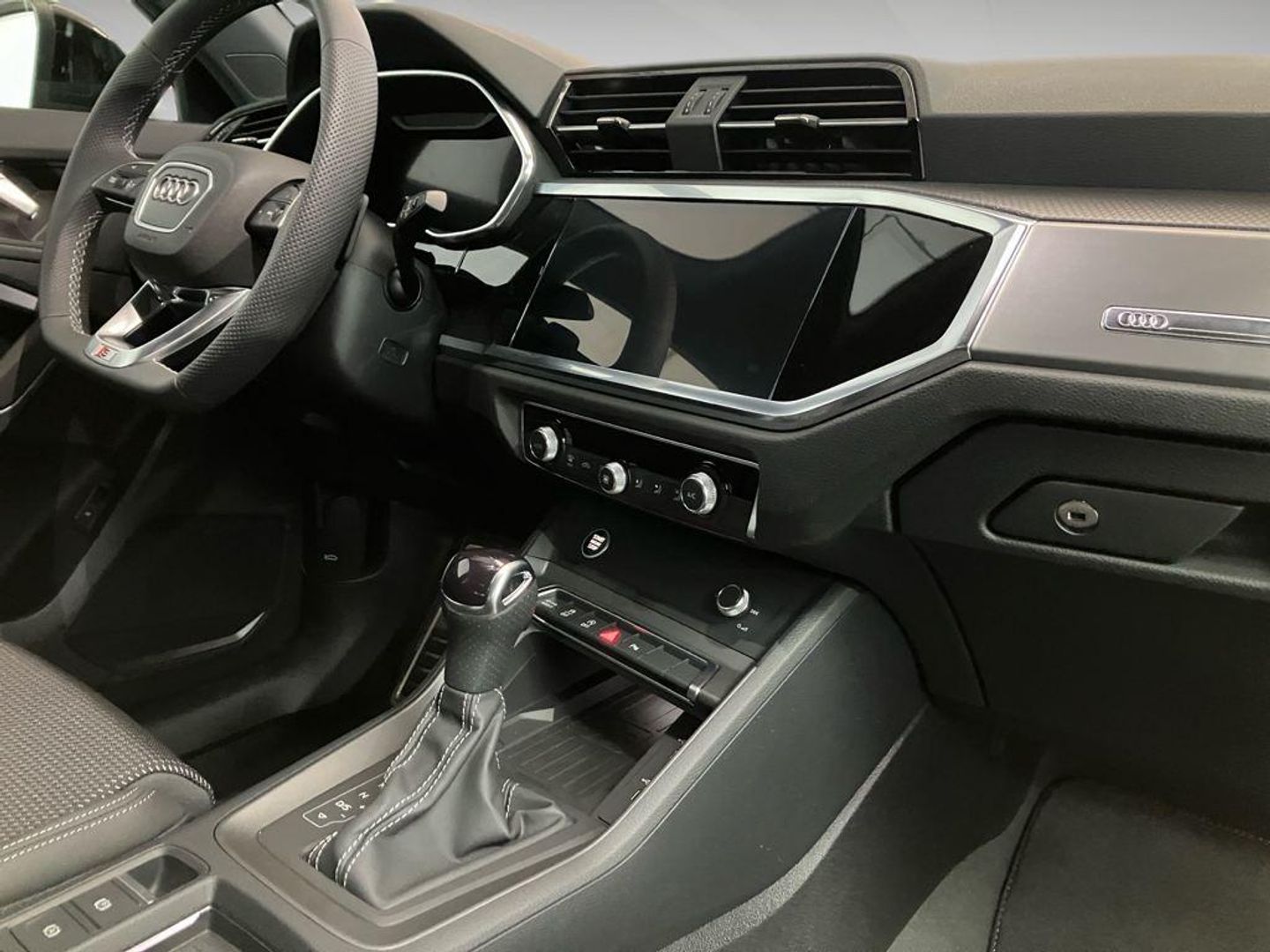 Audi Q3 Black line 35 TFSI 110 kW (150 CV) S tronic