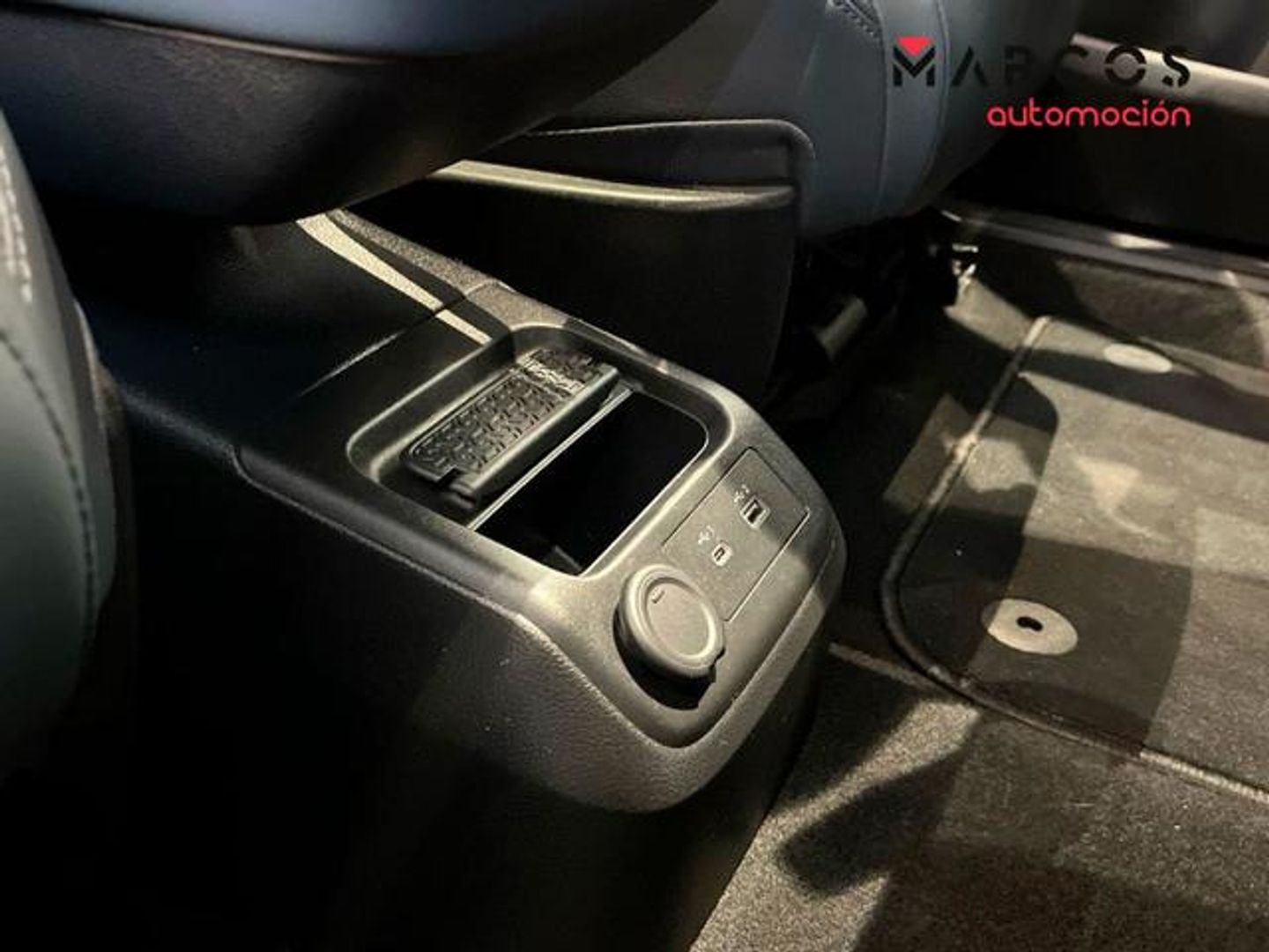 Nissan Ariya Evolve CAR. 63 kWh 4x2 160 kW (218 CV)