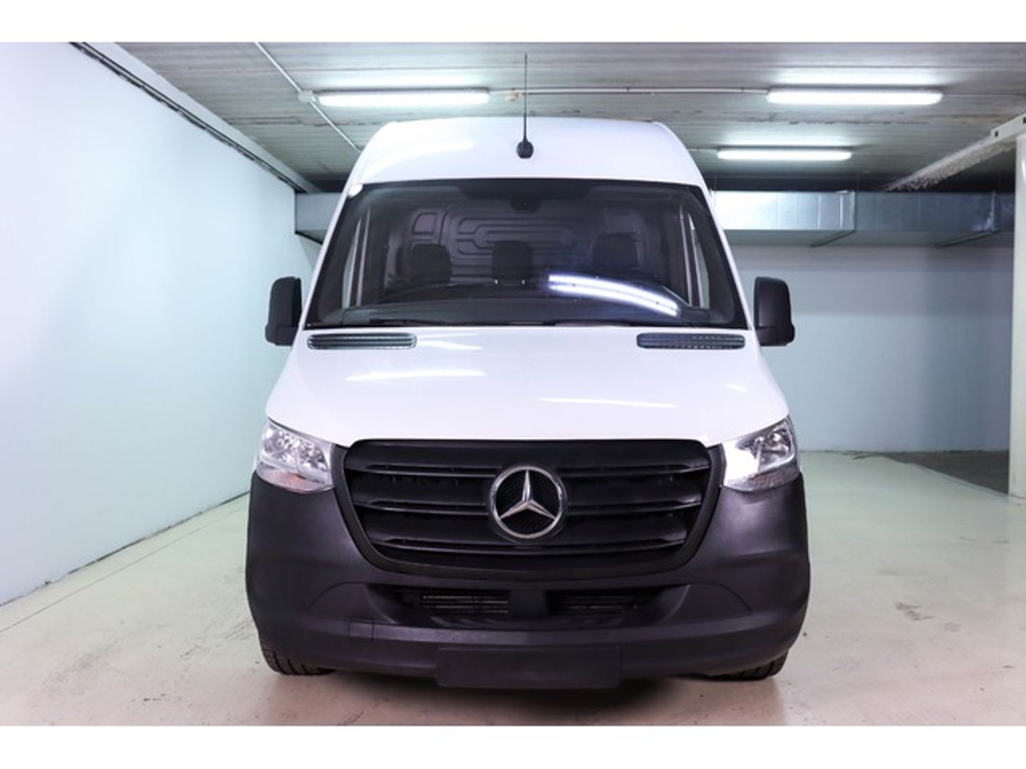 Mercedes-Benz Sprinter Furgon 311 CDI Medio 3.5T Techo Alto 84 kW (114 CV)