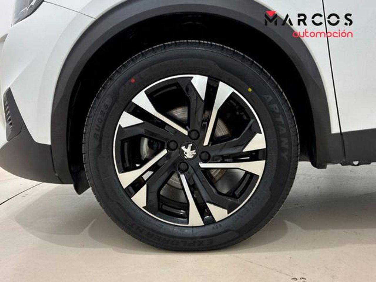Peugeot 2008 PureTech 130 S&S Allure EAT8 96 kW (130 CV)
