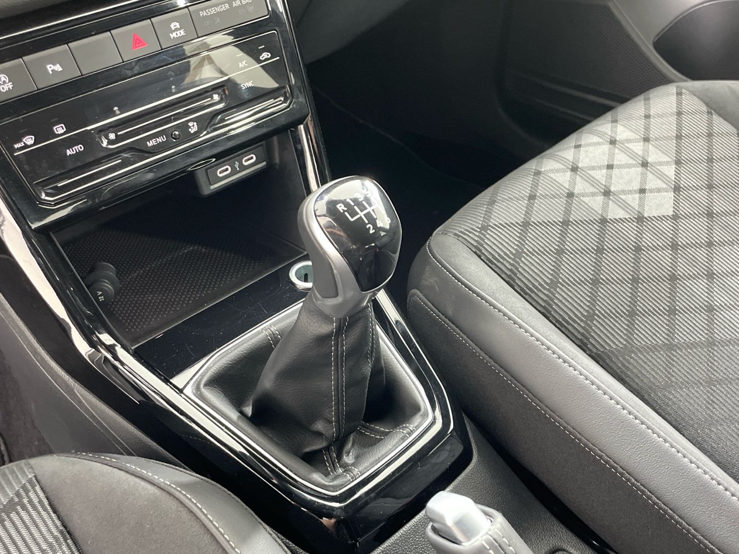Volkswagen T-Cross R-Line 1.0 TSI 85 kW (116 CV)
