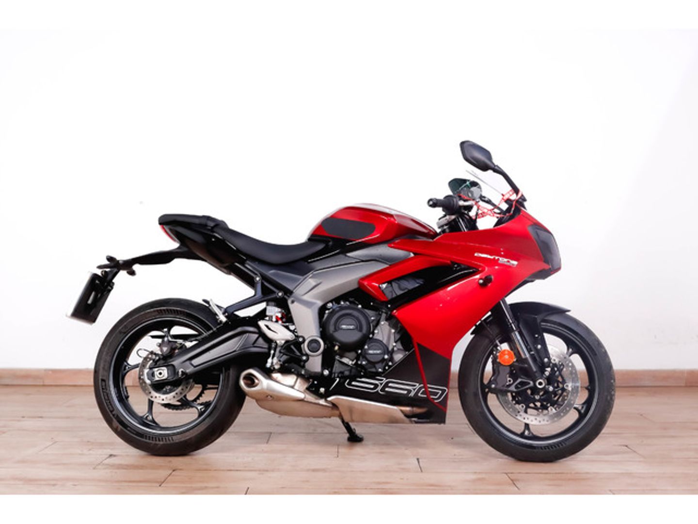 Triumph Daytona 660 Rojo Motorcycle