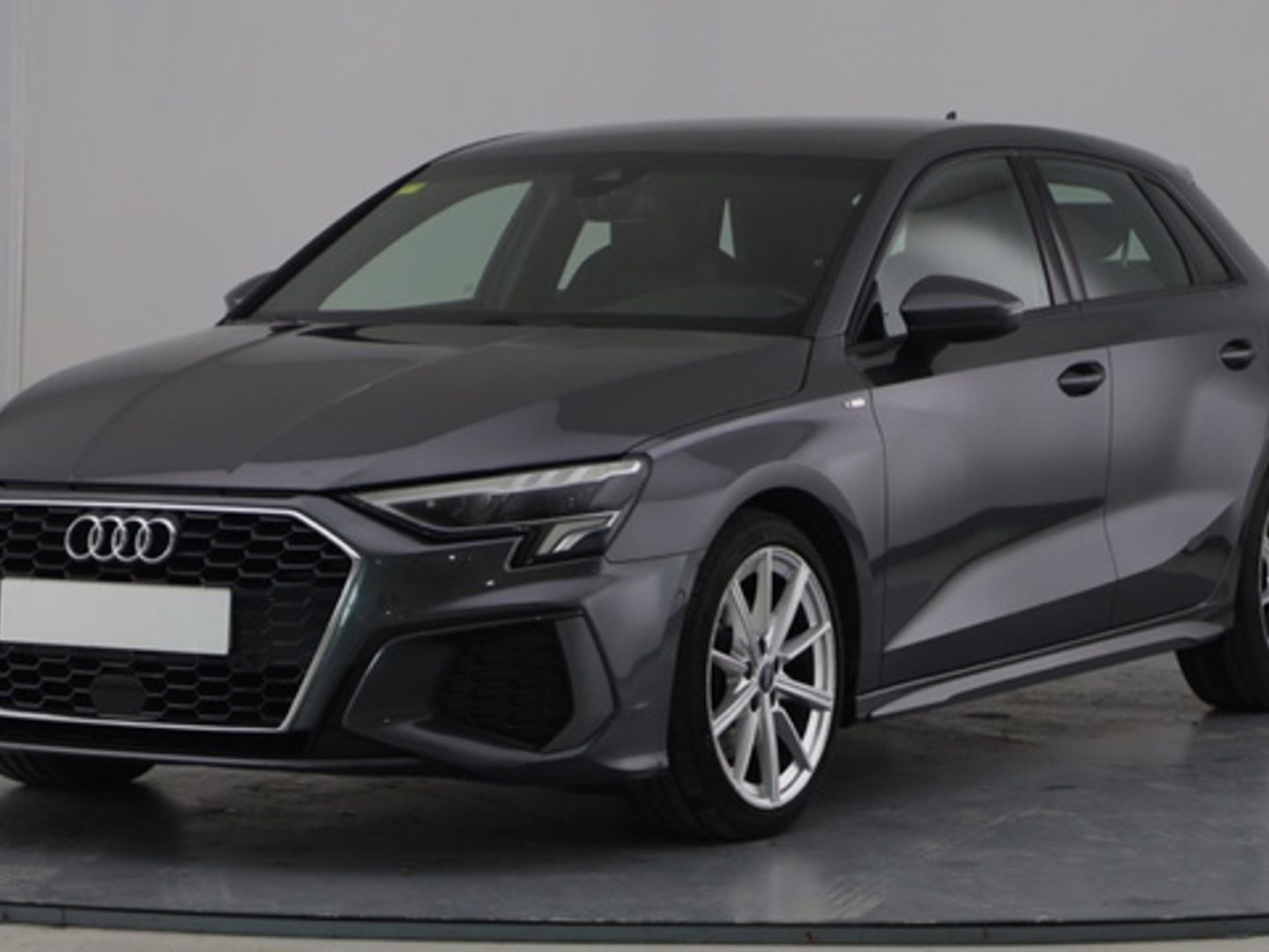 Audi A3 Sportback Genuine edition 35 TFSI 110 kW (150 CV) S tronic Gris Compact