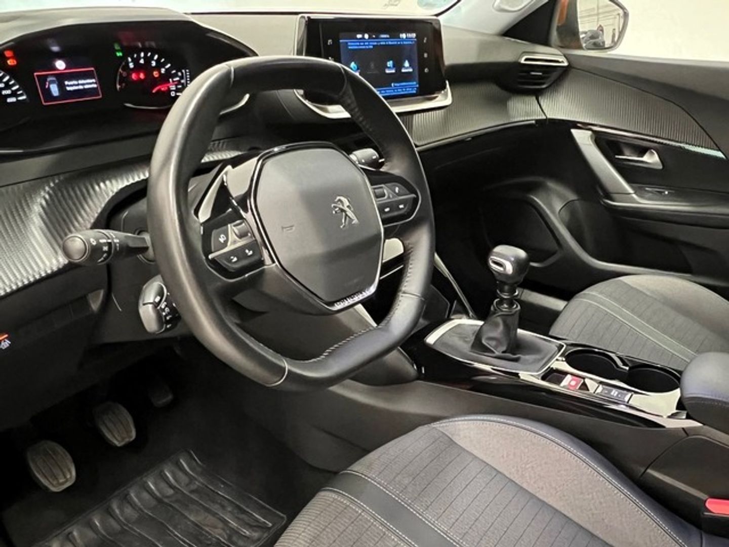 Peugeot 2008 PureTech 100 S&S Allure Pack 75 kW (100 CV)