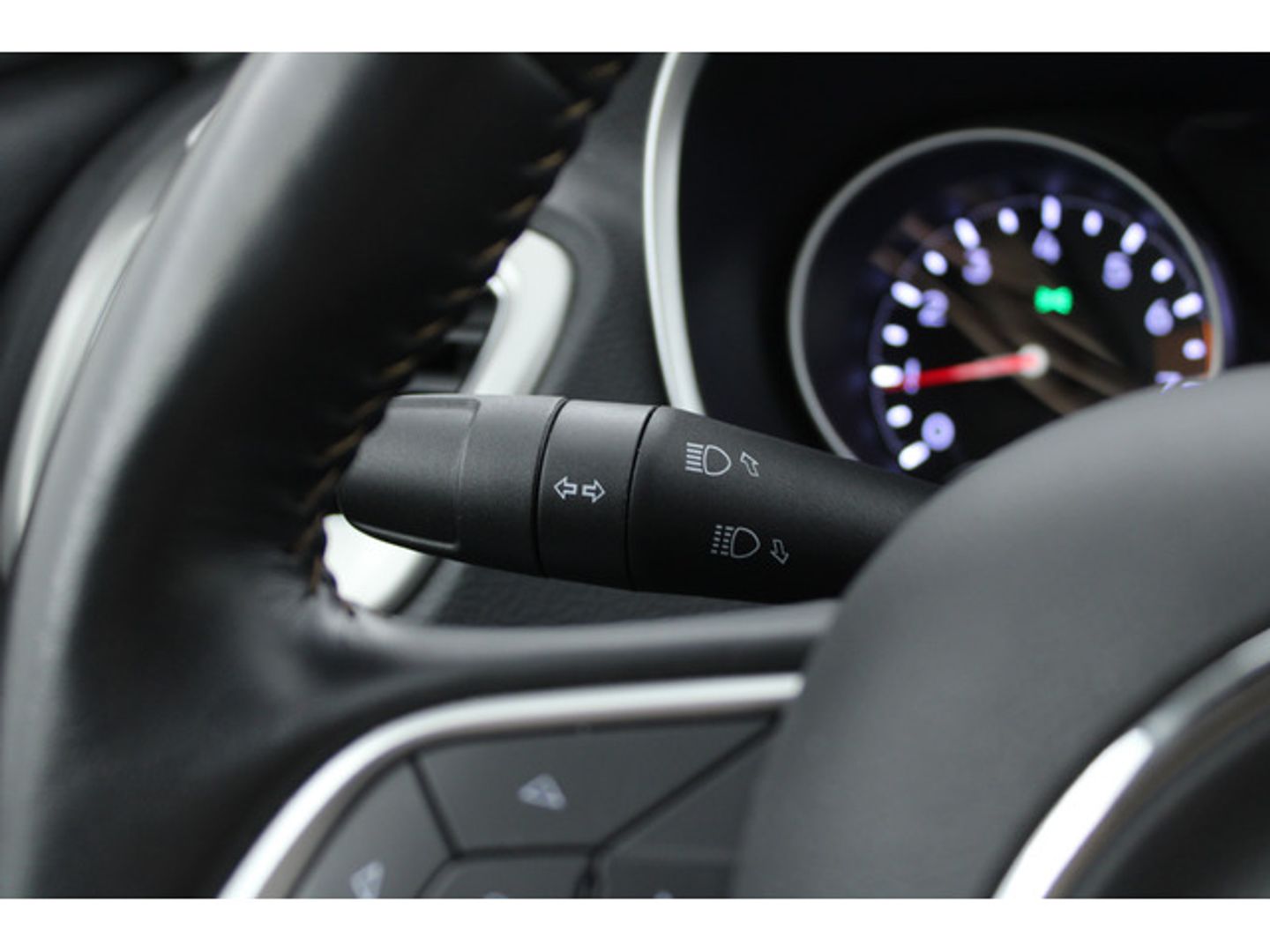 Jeep Compass 1.3 Gse T4 Longitude FWD MT 96 kW (130 CV)