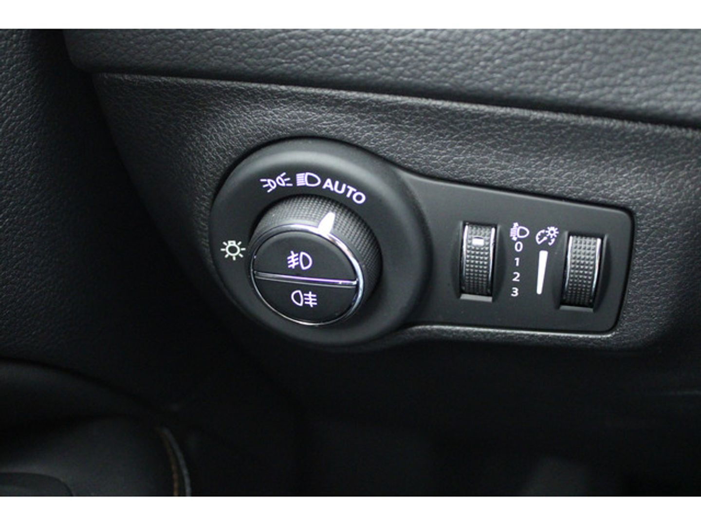 Jeep Compass 1.3 Gse T4 Longitude FWD MT 96 kW (130 CV)
